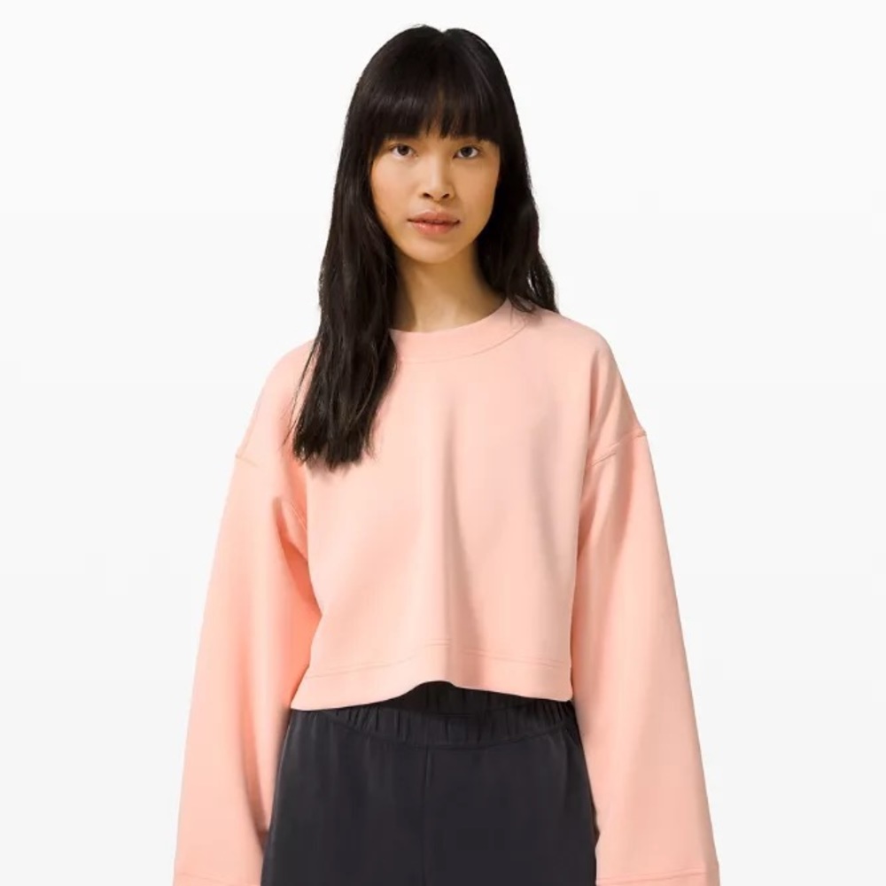 Lululemon seek softness pullover woman crop shirt sizeM/L